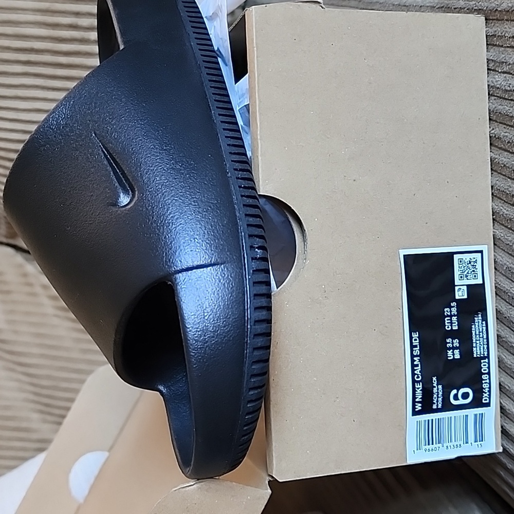 COPY - Nike calm slide